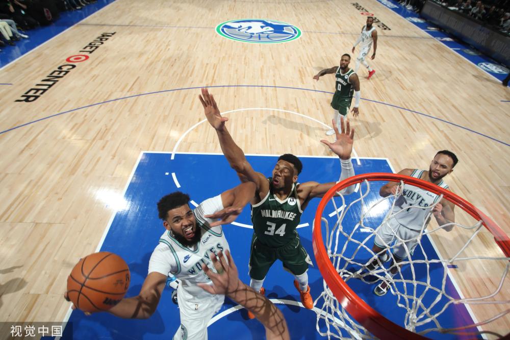 足球报：男足国字号两年来3次击败韩国 展现了中国足球的进步.